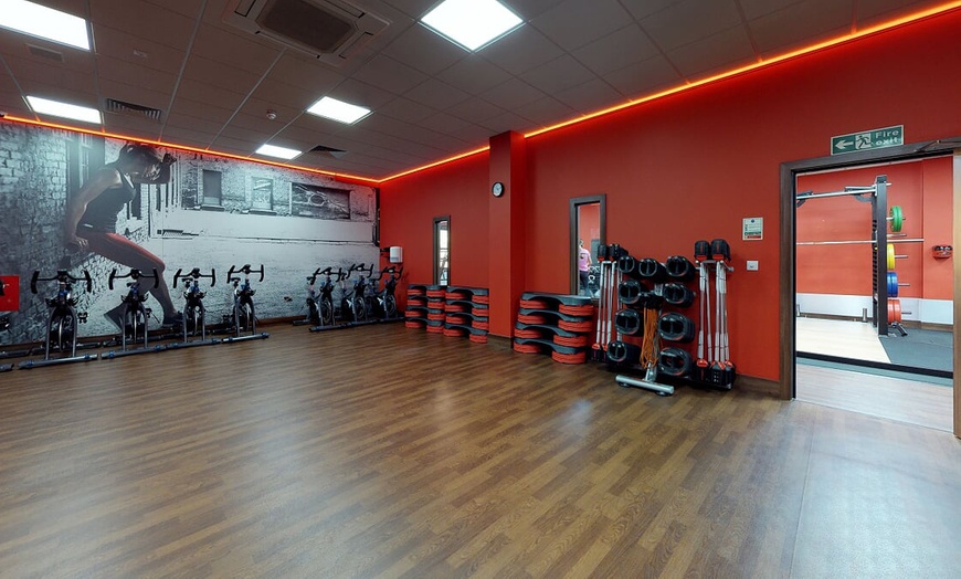 Image 2: Up to 0% Off on Gym Membership at Snap Fitness Leeds