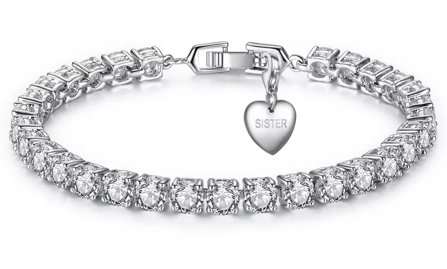 Image 7: Armbanden met bedels