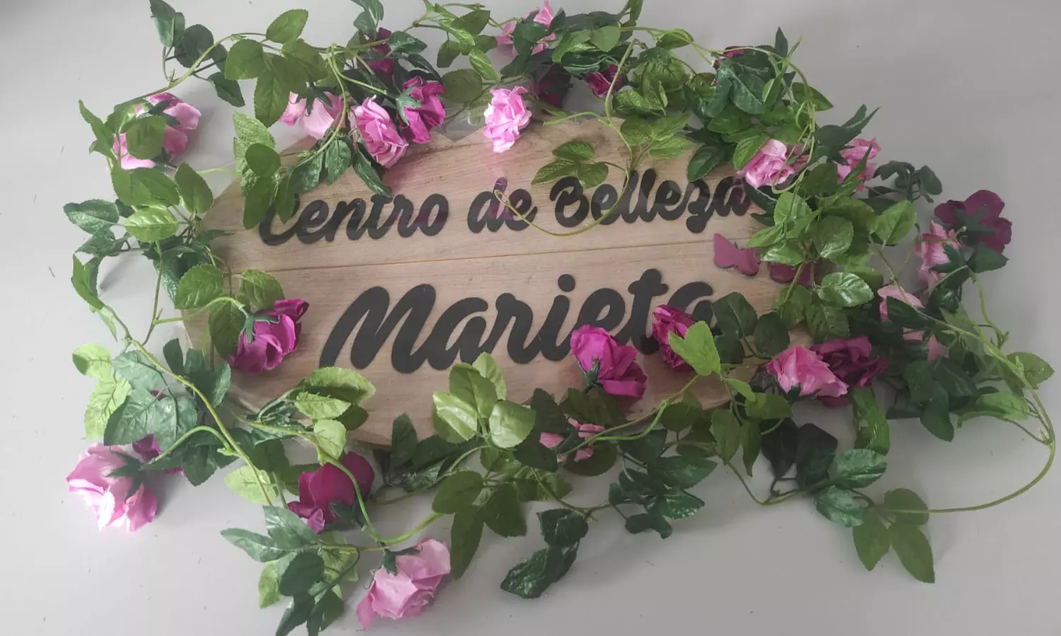 Manicura y/o pedicura en el Centro de belleza Marieta