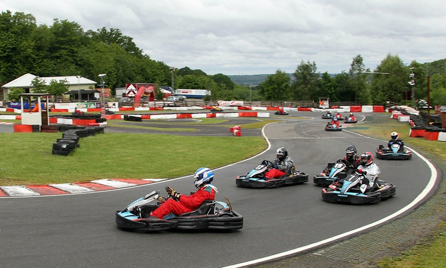 Image 4: 30 Minutes of Karting