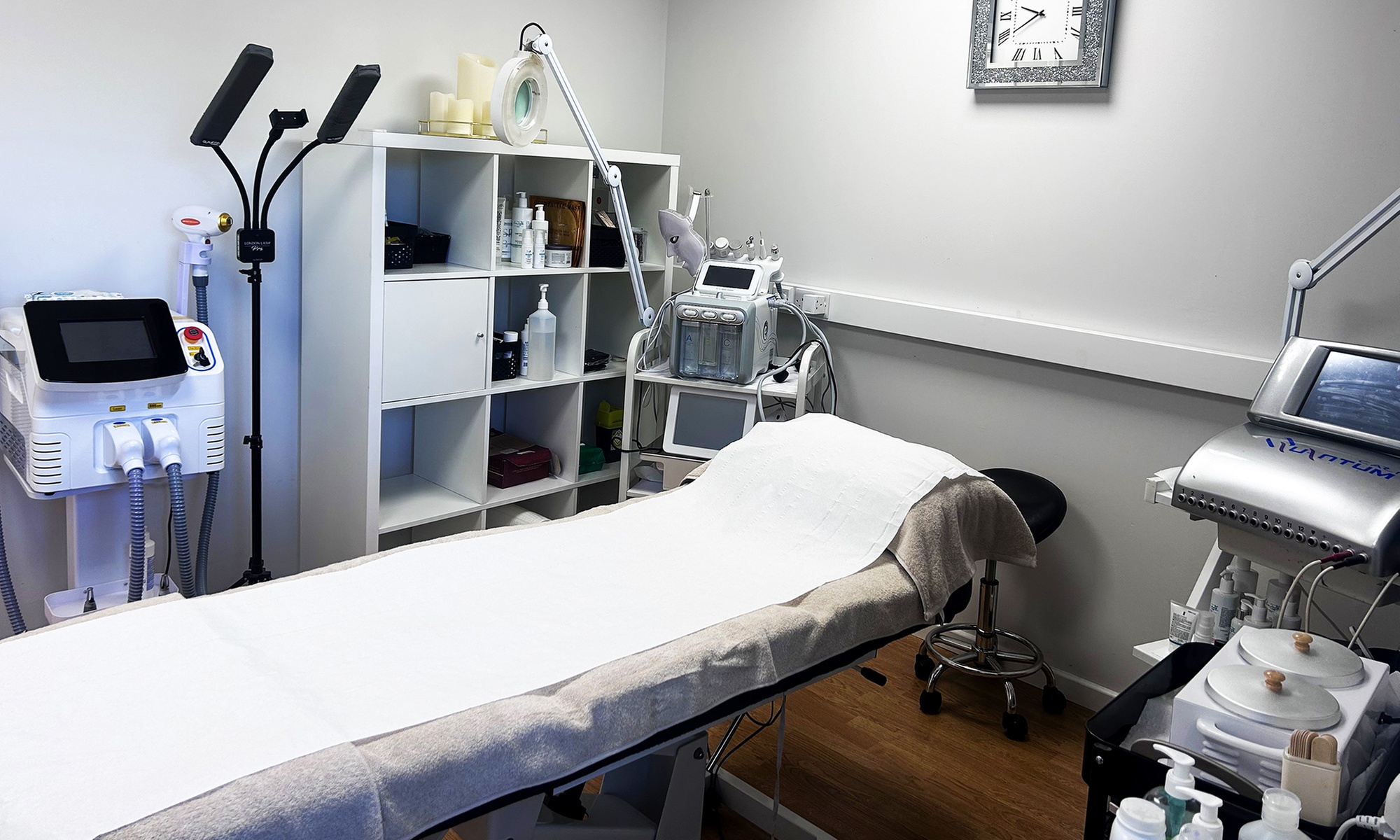 Turn Back Time with HIFU Face & Neck