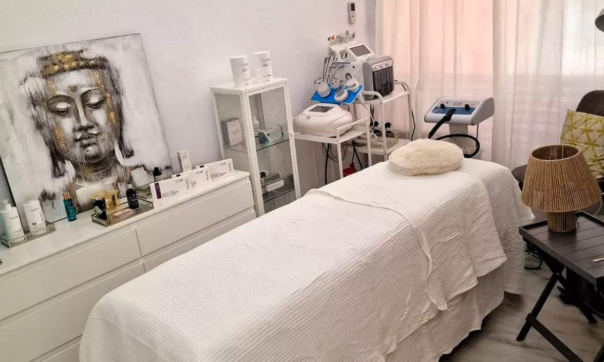 Higiene facial y opción a Hydrofacial o tratamiento específico