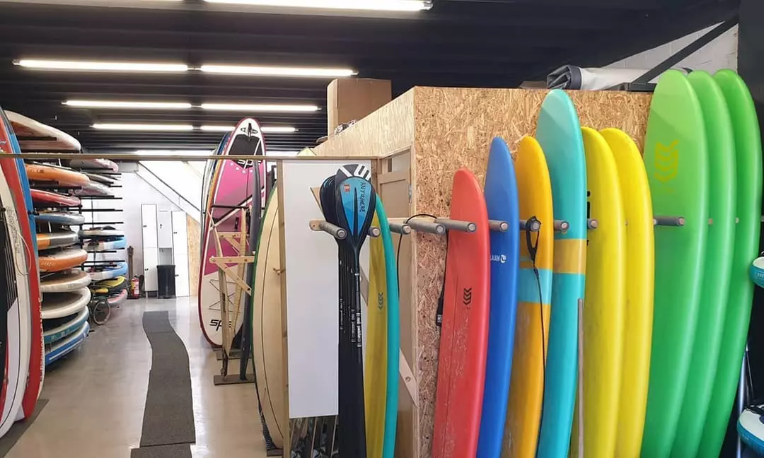 Aventura acuática con alquiler de paddle surf, kayak o tabla de surf