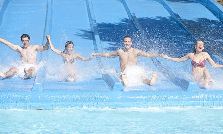 Image 16: ¡Diversión a remojo! Entrada a Aquópolis Cullera para júnior o adulto