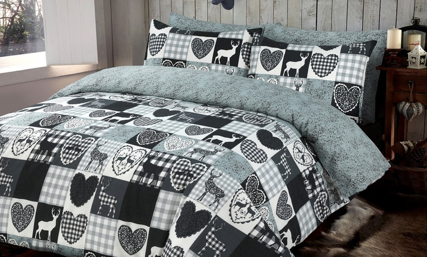 Image 2: Woodland Stag Duvet Set 