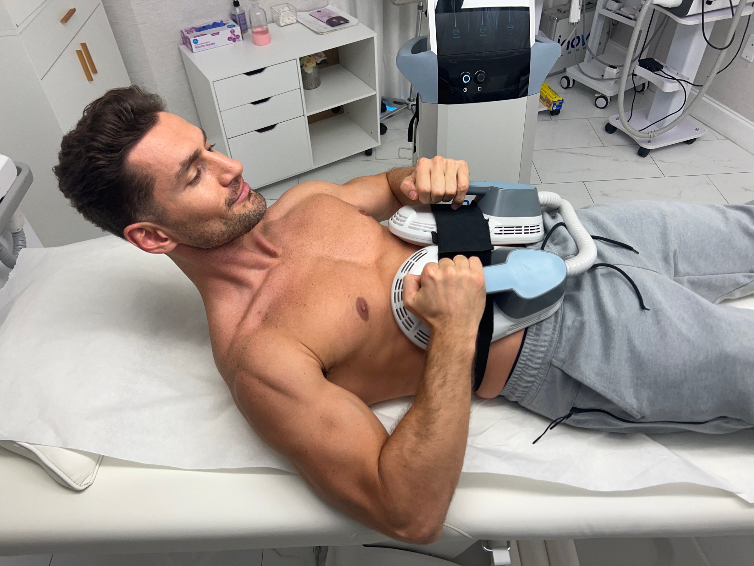EMS Smart GYM for your ABS or BUTT with 1 or 3 sessions
