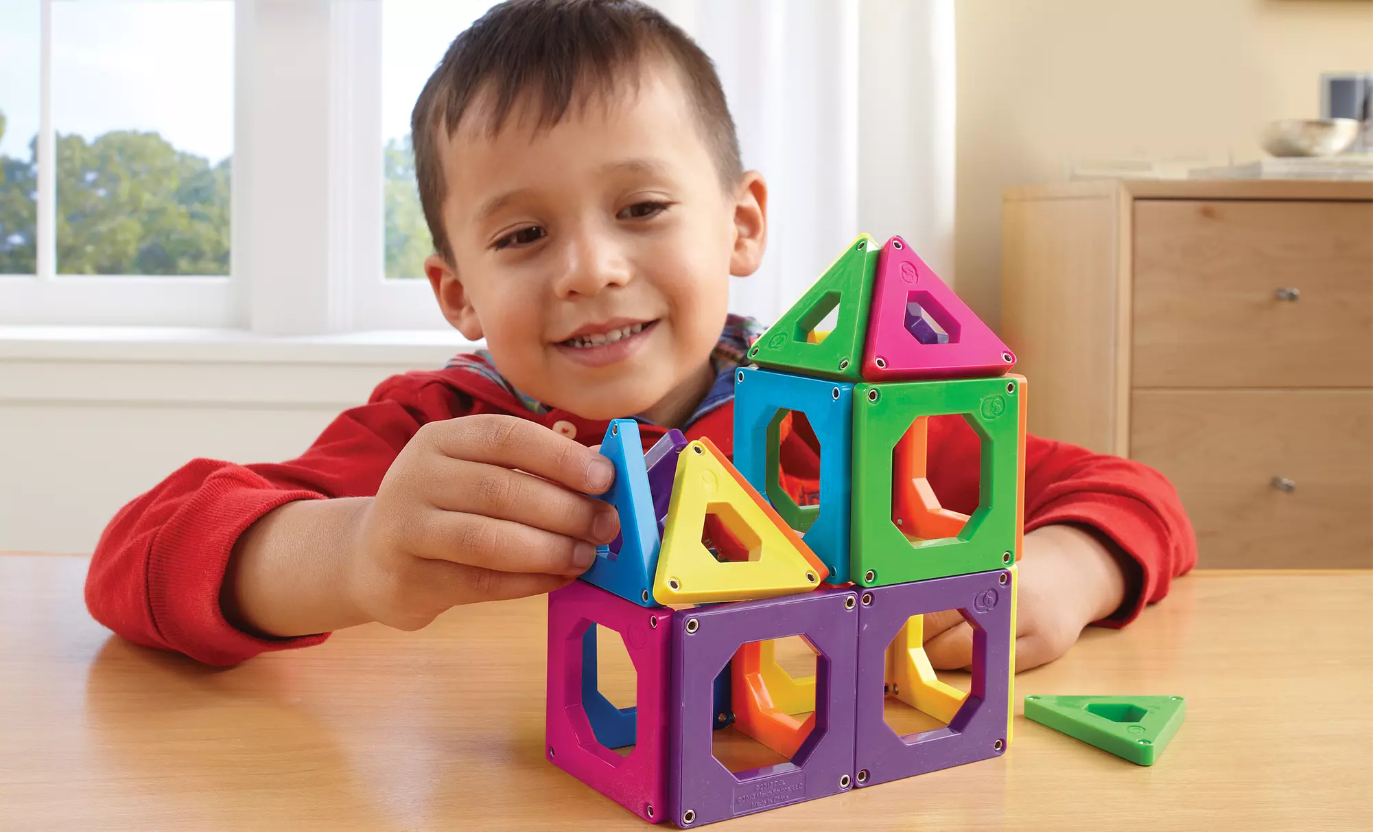 Discovery Kids Toy Magnetic Tiles - Primary Image