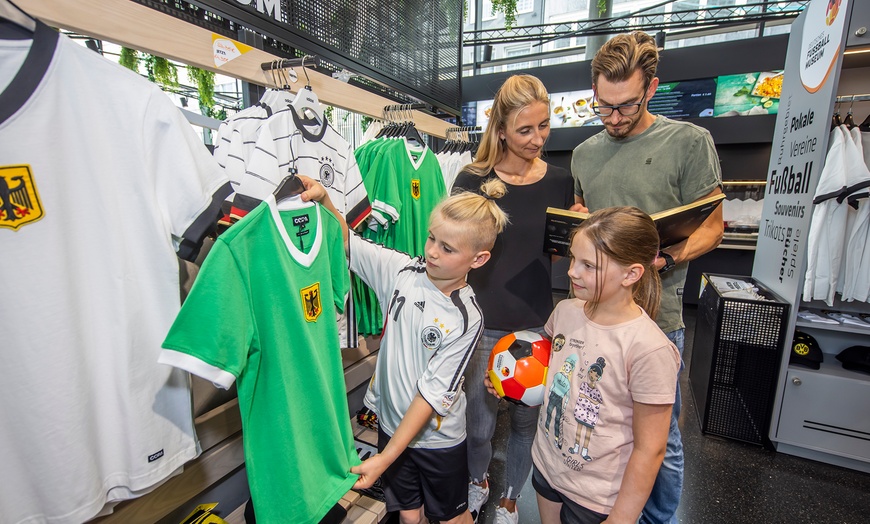Image 12: Erwachsenen-Ticket für das Deutsche Fußballmuseum Dortmund