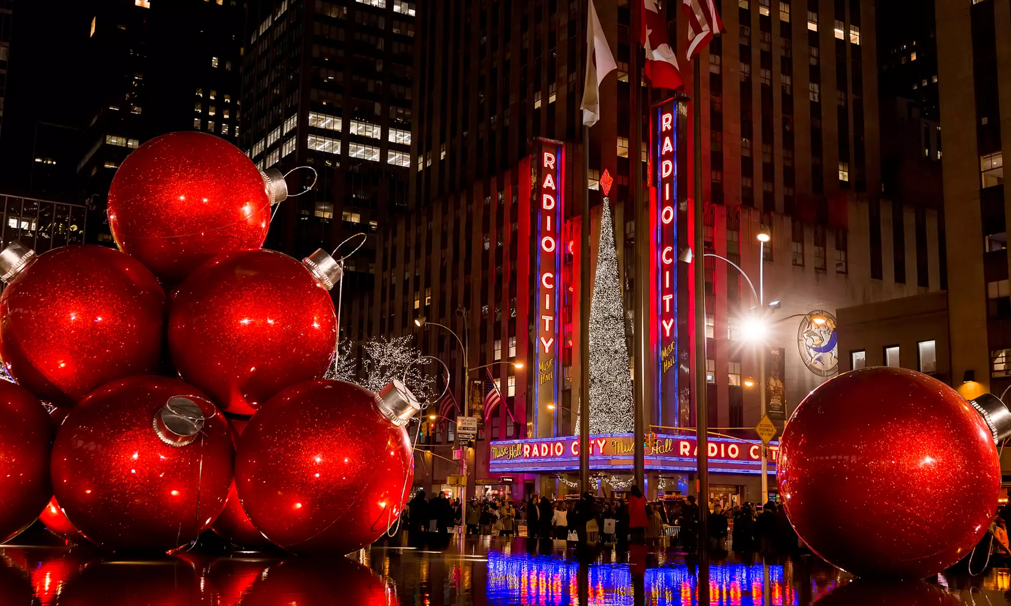 Christmas Spectacular with the Radio City Rockettes® 100th Anniversary