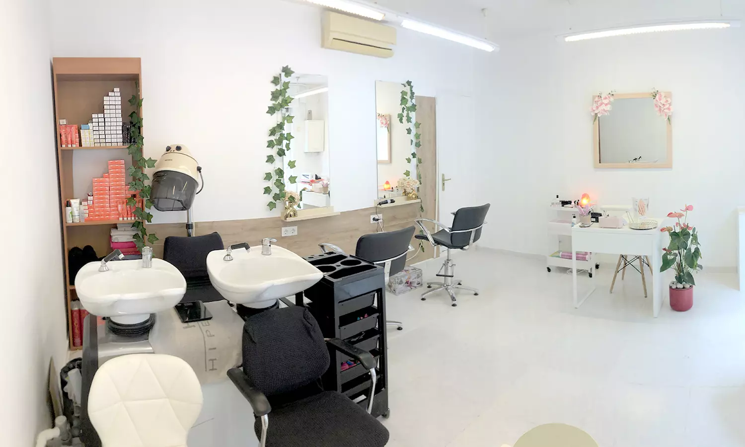 Sesión de peluquería con opción a tinte o mechas en Beauty Self Care