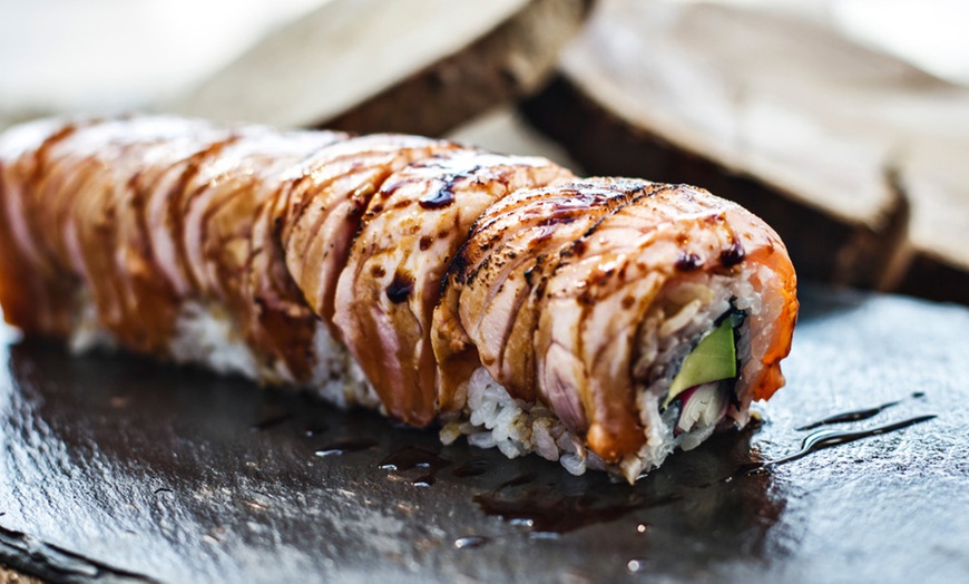 Image 6: Groupon wartościowy na sushi 