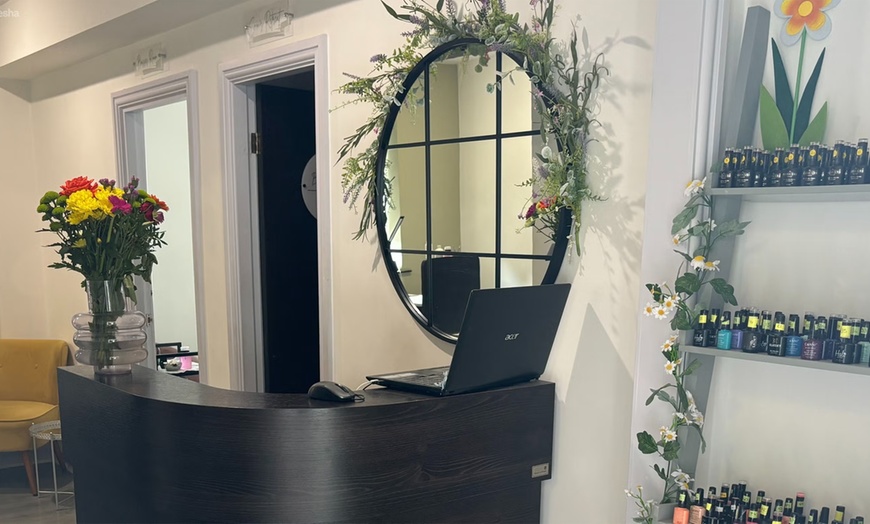 Image 3: Unwind with Halo Raindrops Japanese Head Spa for One or Two People 