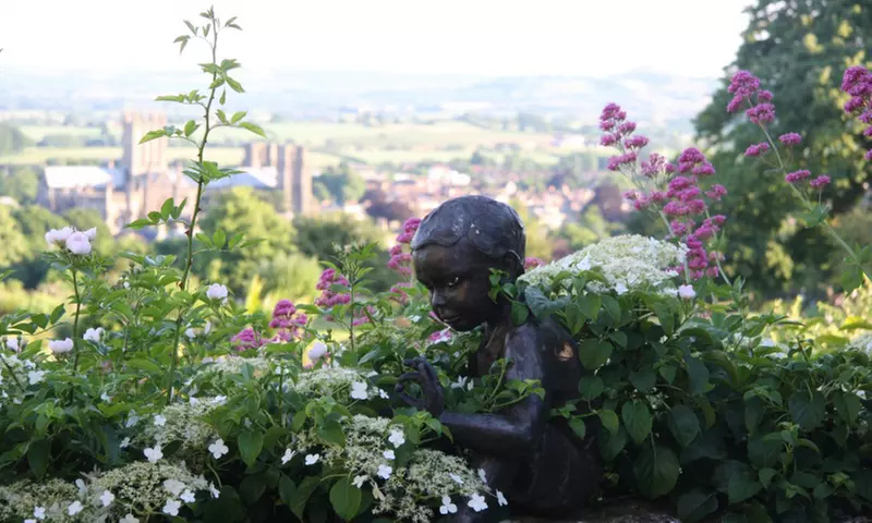 Up to 27% Off Botanical Garden at Stoberry House And Gardens