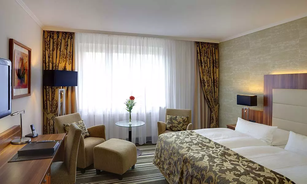 Hamburg: Doppelzimmer für 2 Personen mit Frühstück