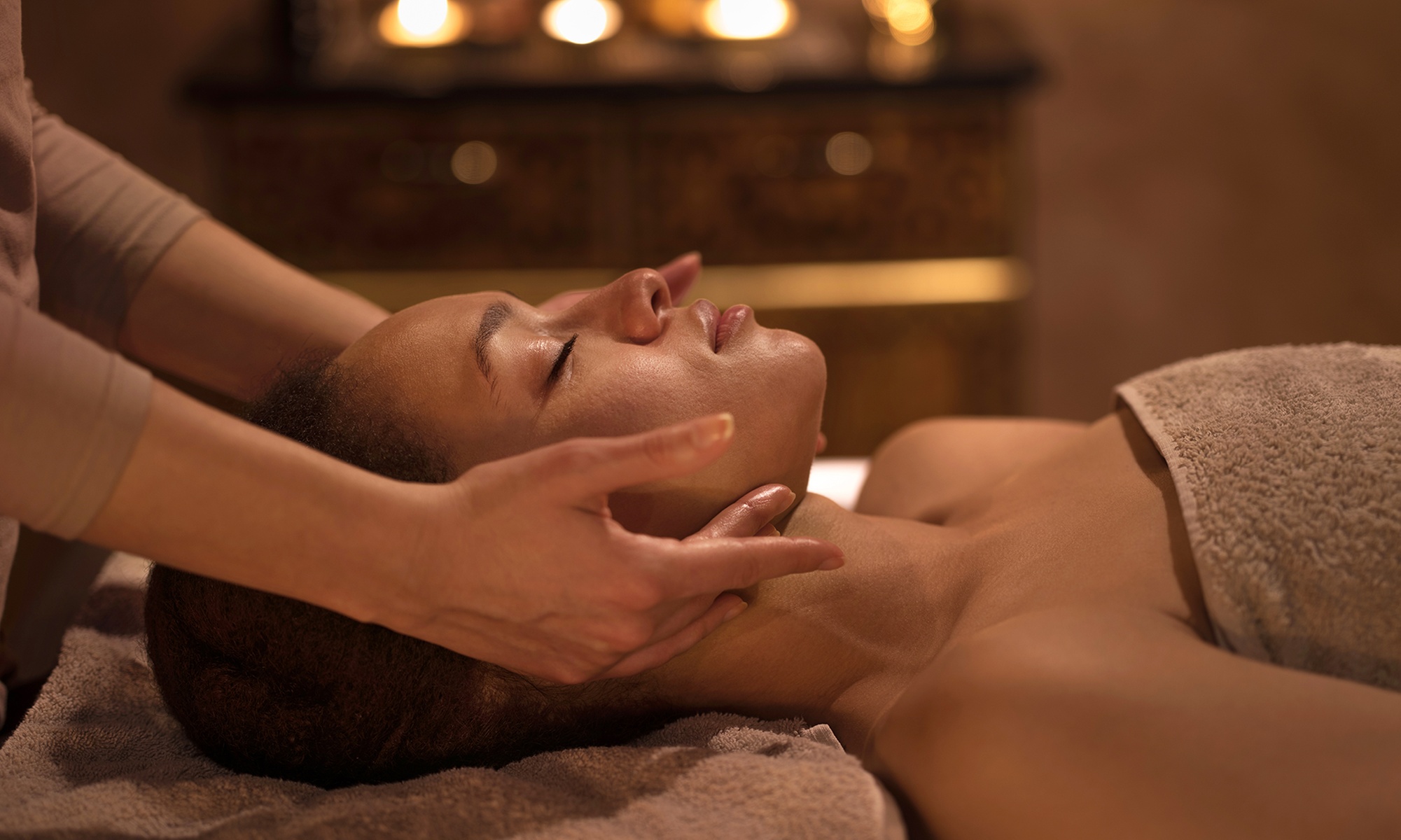 One 60 or 90-Min Therapeutic or Foot & Head Relaxation Massage 