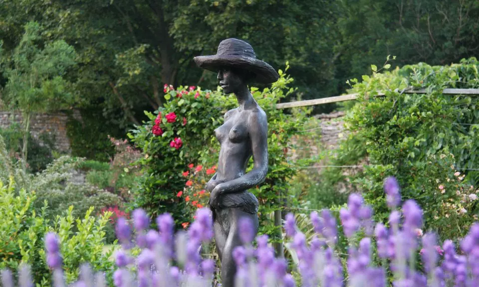 Up to 27% Off Botanical Garden at Stoberry House And Gardens