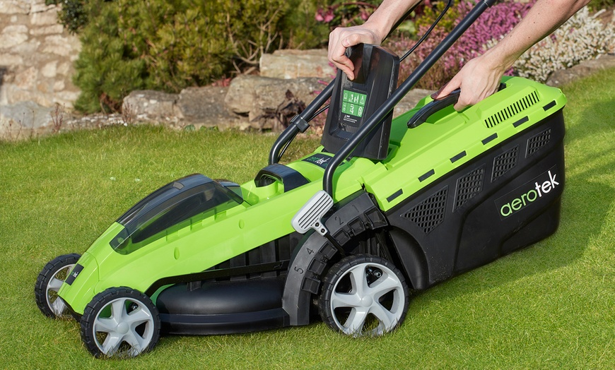 Image 4: 40V Cordless Lawnmower 