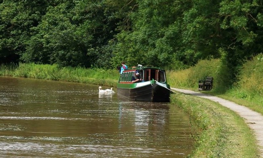 Image 3: Cheshire: 3 or 4 Night Boat Hire