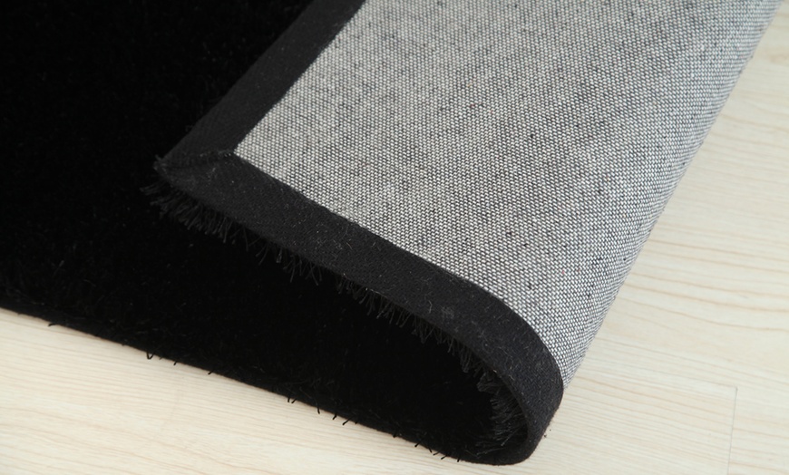 Image 14: Alfombra de pelo 