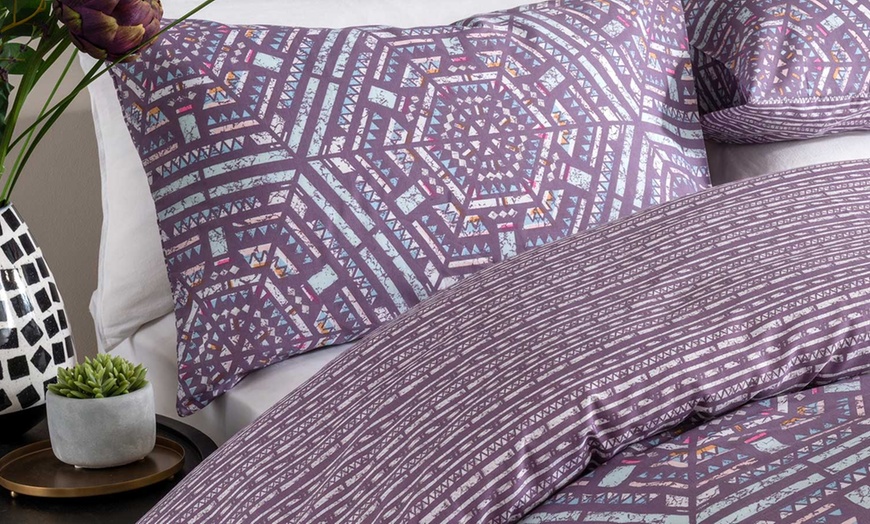 Image 4: Aztec Reversible Duvet Cover Set