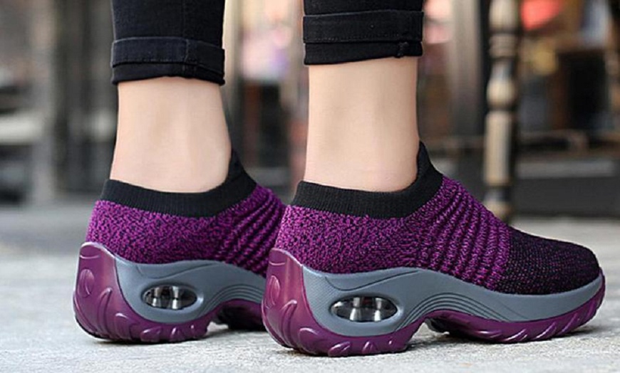 Image 13: Women's Bubble Trainers