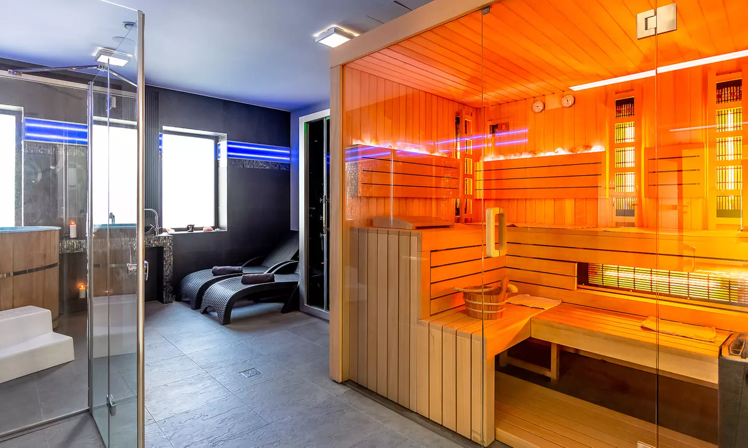 Pobyt w Strefie Relaksu dla dwojga z aromatycznymi zabiegami i więcej