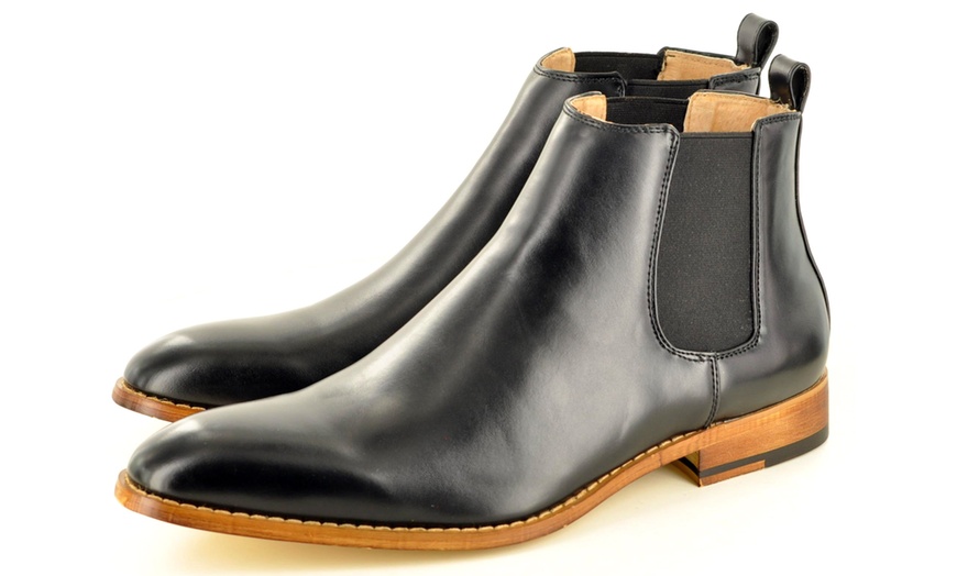 Image 17: Men's Pointed Toe Chelsea Boots