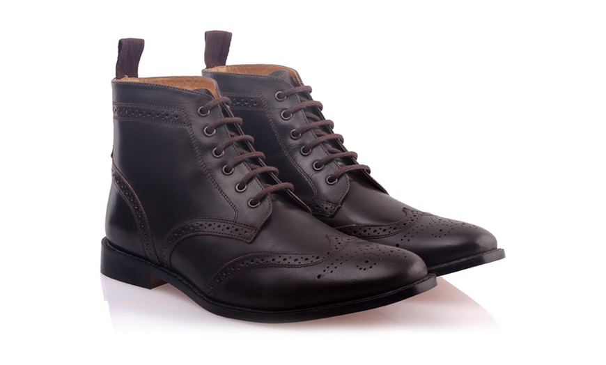 Image 12: Men's Brogue Boots