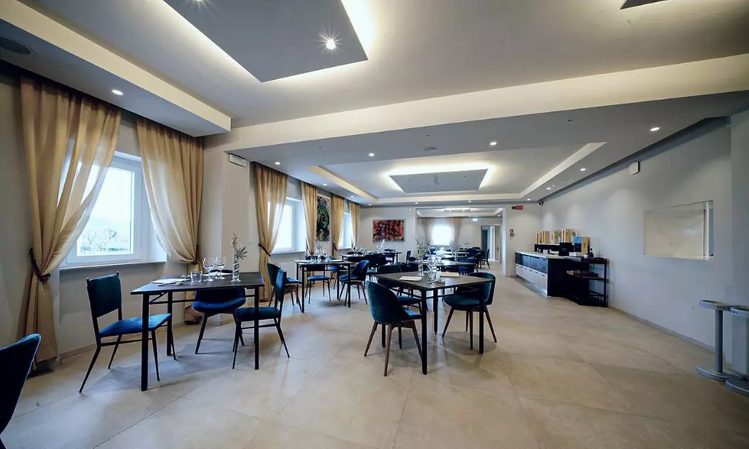 Toscana: Soggiorno con Colazione o Cena, Idromassaggio e e-bike