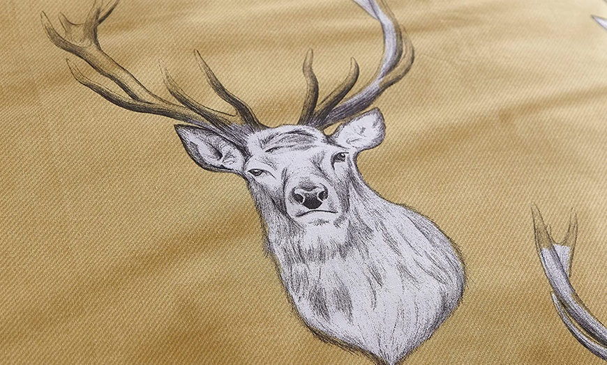 Image 4: Catherine Lansfield Stag Ochre Duvet Cover Set