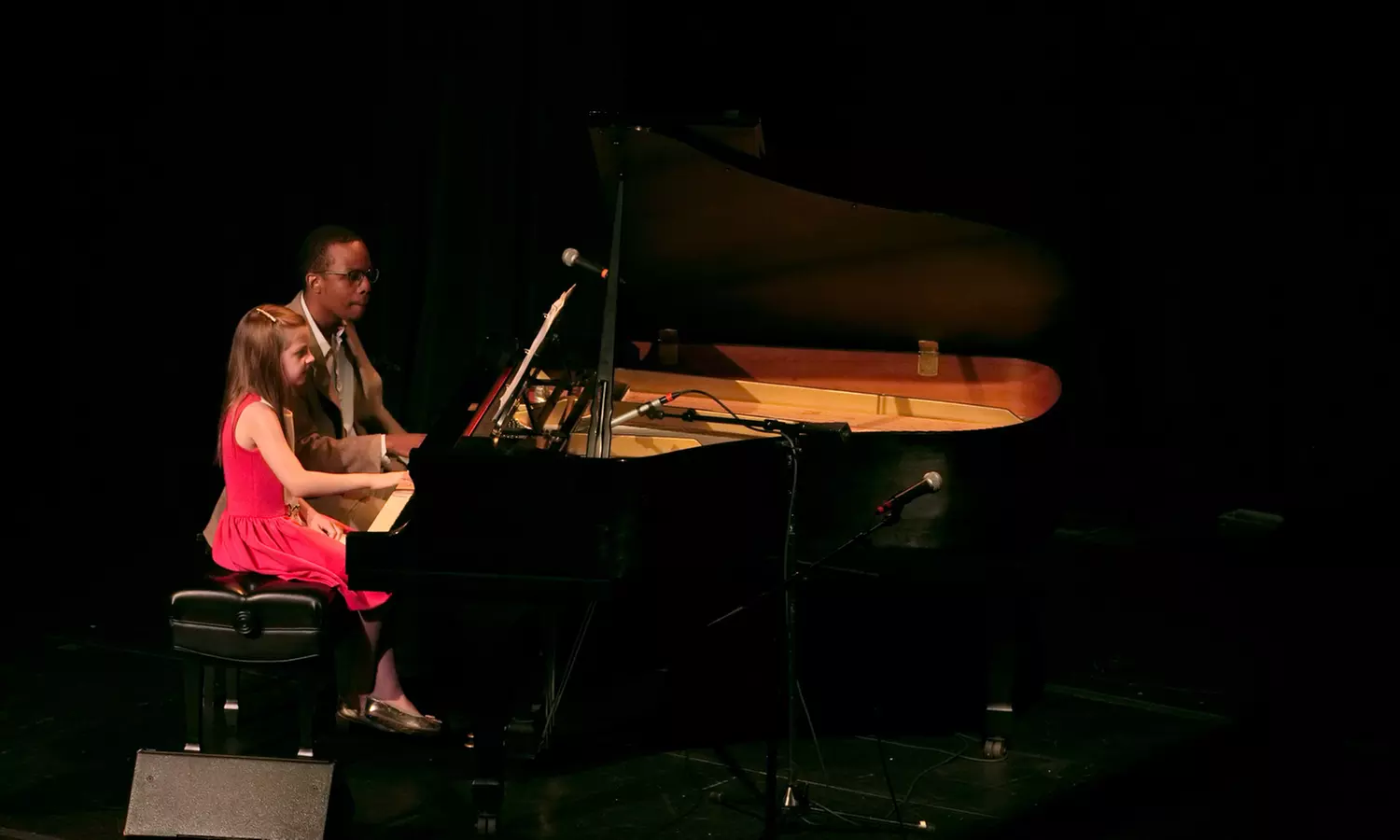 Private lessons in piano, guitar, bass, voice, drums or violin