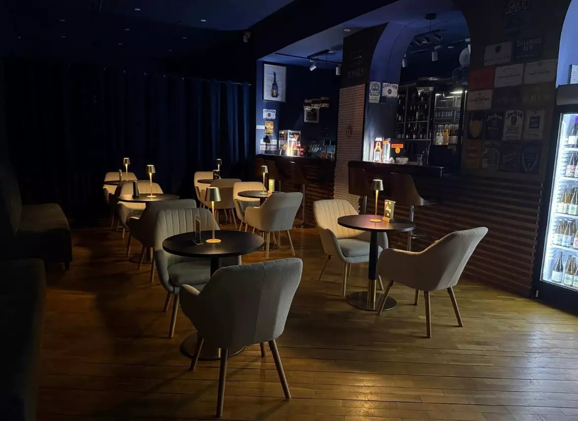 Wybrane gofry z napojem albo autorskie koktajle i deska serów w 19th Hole - Golf Bar Poznań (do -33%) - Image 6