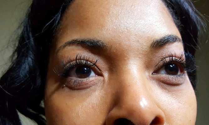 Full Set of Mink Eyelash Extensions for a Gorgeous Look