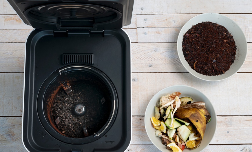 Image 3: Kitchen Composter