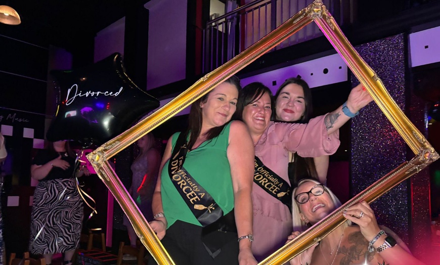 Image 15: Bistro Live – The Ultimate Party Experience! 