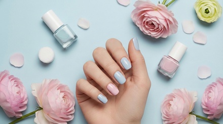 Luxury SNS Full Nail Set – 1 Visit (Save Nearly 50%) - Sissie Hair and Nail Salon