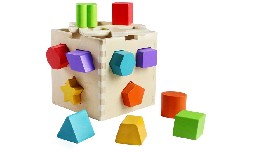 Image 2: Wooden Shape-Sorting Toy Box