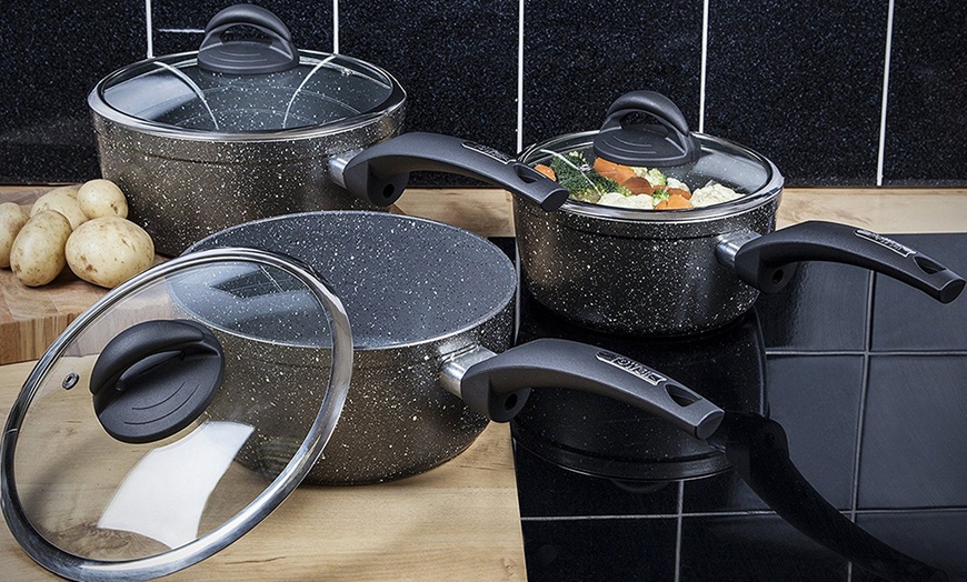 Image 6: Tower Three-Piece Saucepan Set