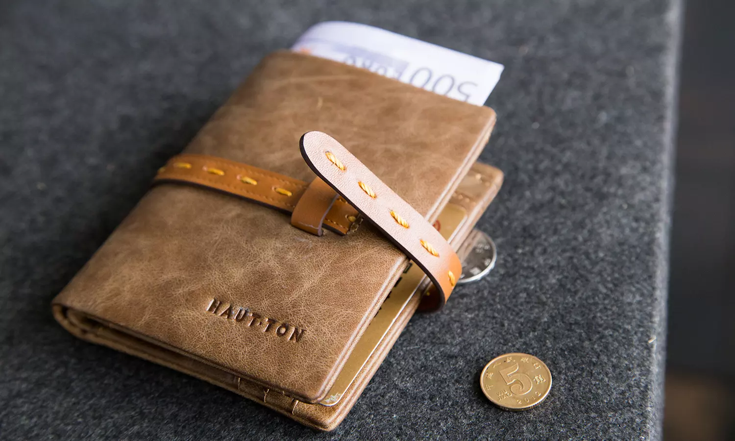 Leder-Geldbörse im Modell und in der Farbe nach Wahl - Primary Image