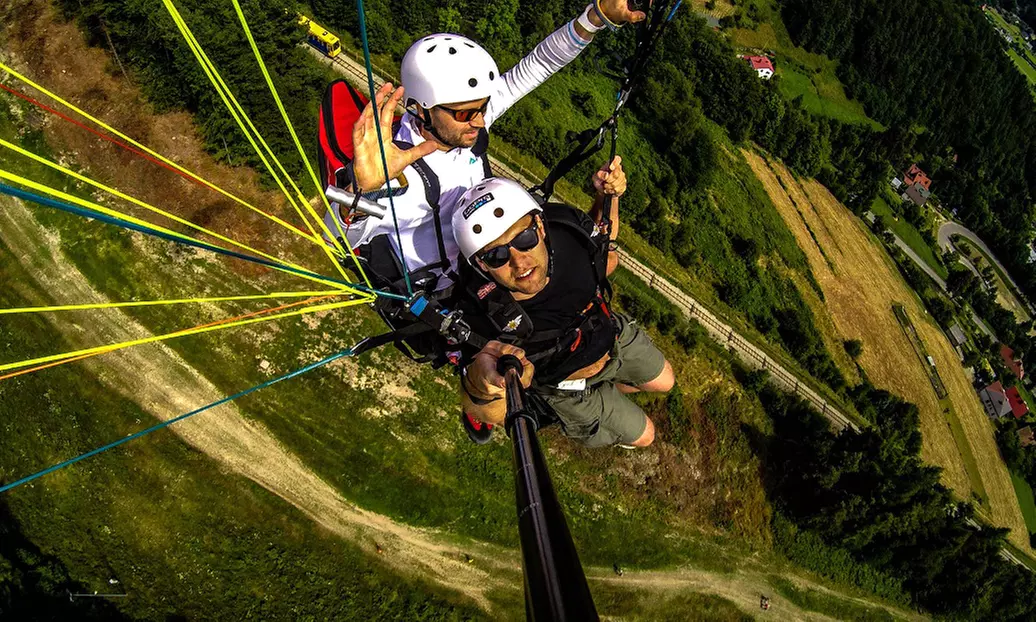 Lot widokowy paralotnią z opcjonalnym filmowaniem i zdjęciami