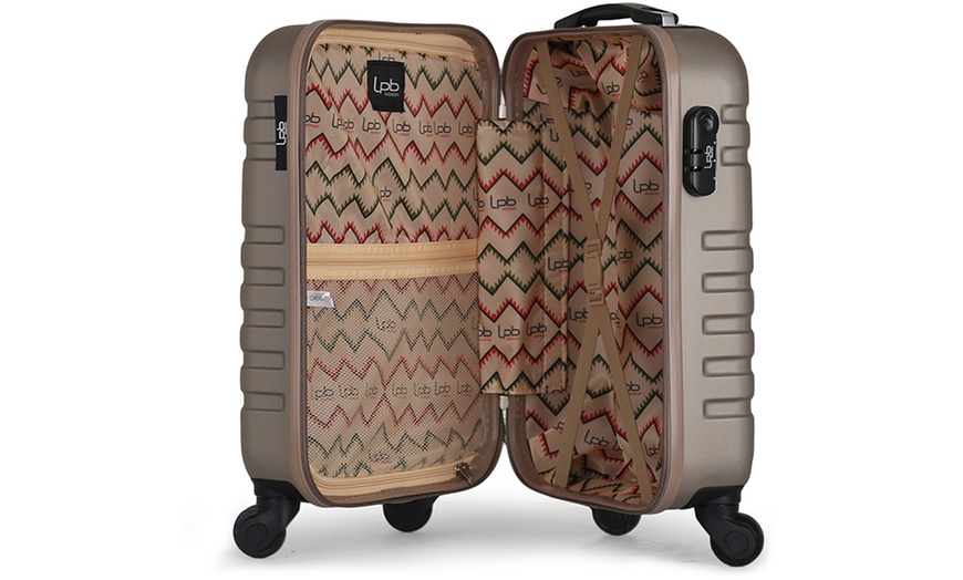 Image 19: LPB Cabin Suitcase and Vanity Set