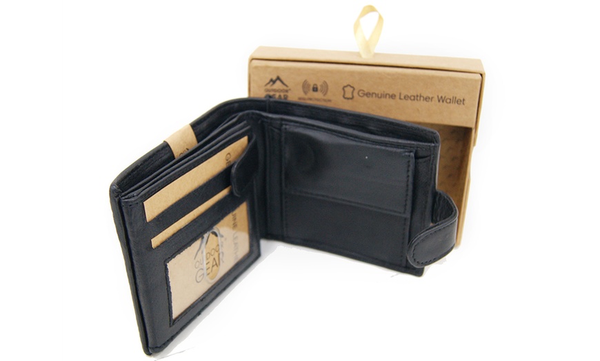 Image 4: Outdoor Gear Leather Wallet