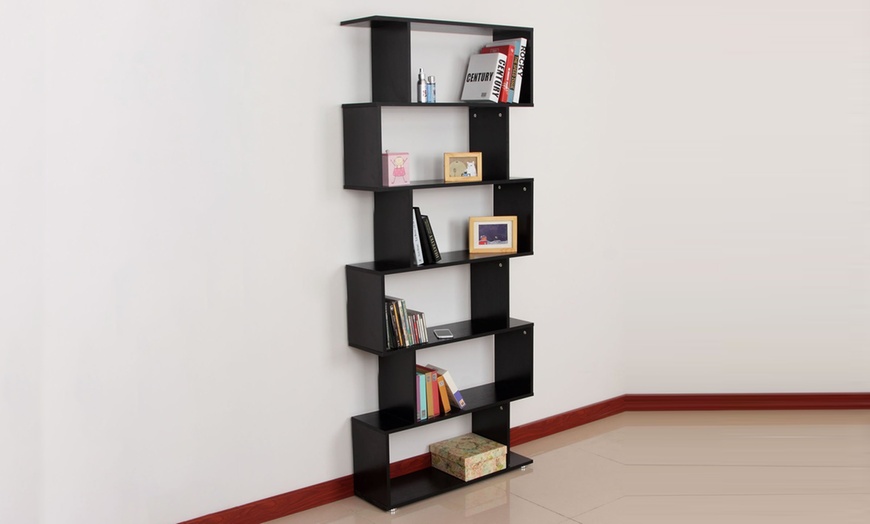 Image 4: HomCom S-Shaped Bookshelf