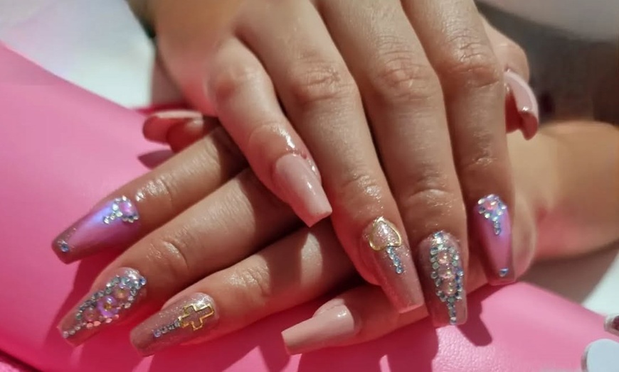 Image 3: Hasta 60% de dto. en Spa/Salón de uñas - Manicura en Estetik