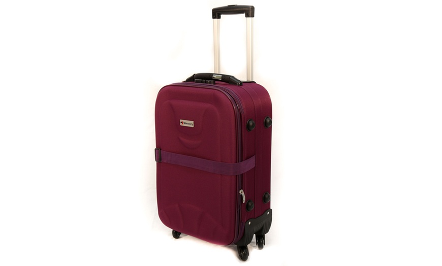 Image 98: Discovery Three-Piece Luggage