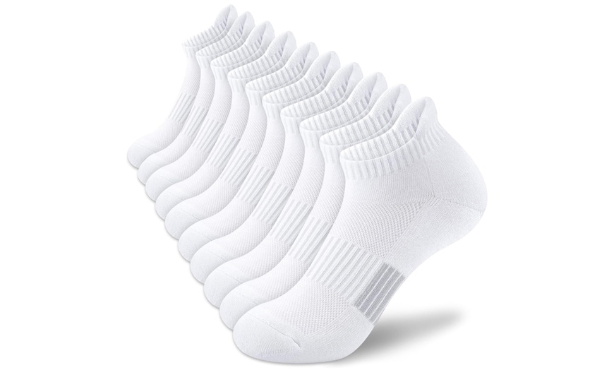 Image 8: One or Five Pairs of Cushioned Ankle length Socks