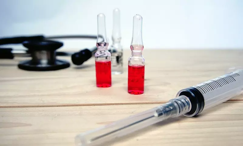 Unlimited One month laser ilipo fat reduction + One B12 injection