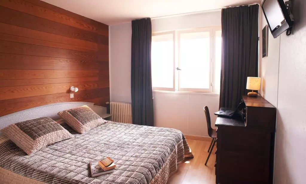 Maine-et-Loire : chambre standard ou confort avec pdj et piscine