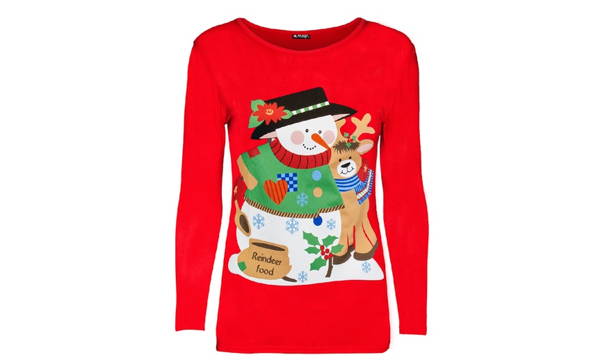 Image 12: Christmas-Themed T-Shirt