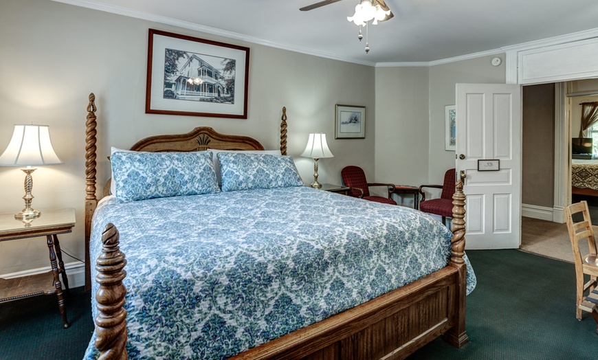 1898 Waverly Inn | Groupon